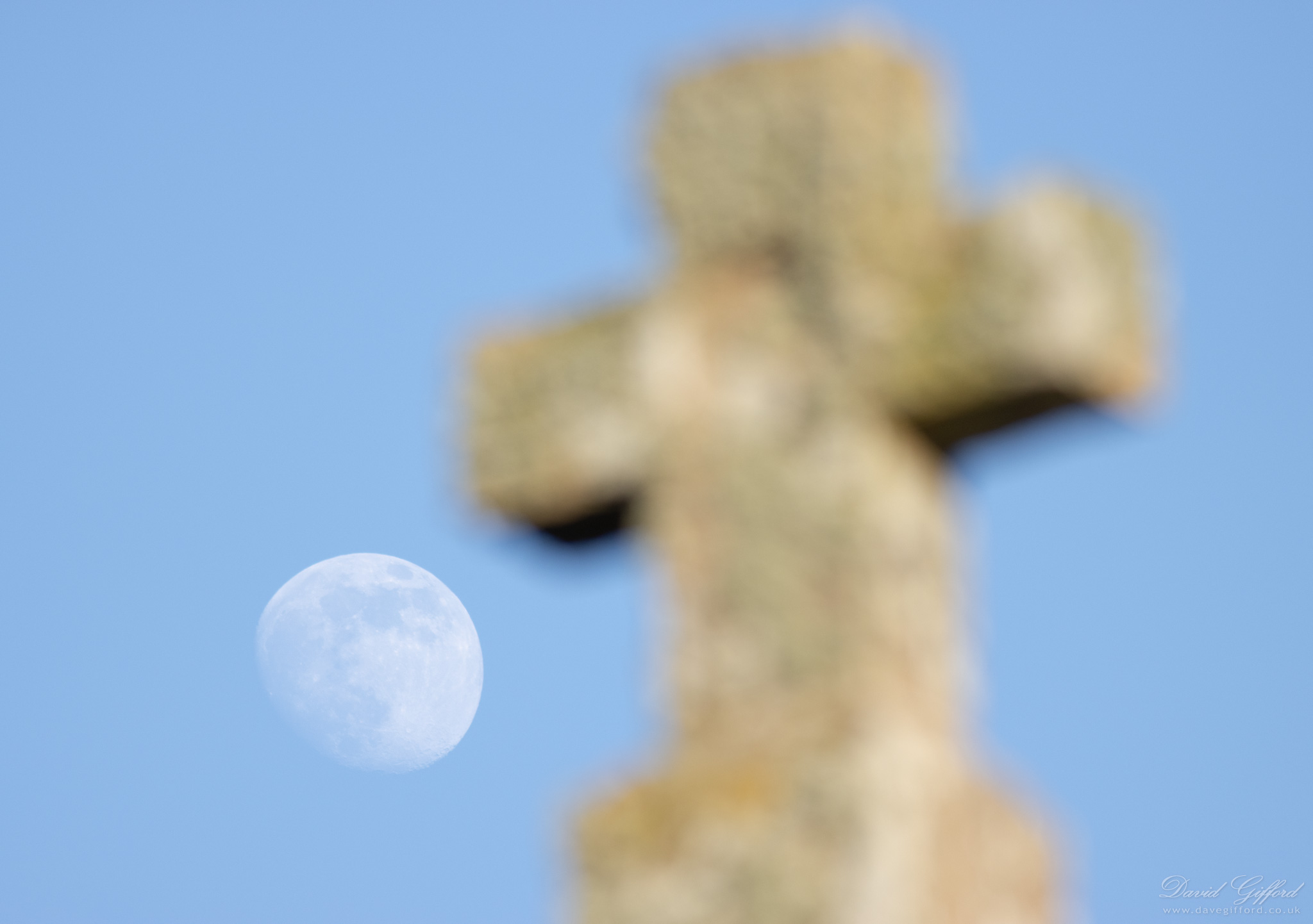 Photo: Moon and the Cross