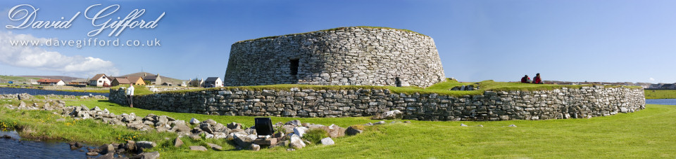 Photo: Tourists at Clickimin Broch