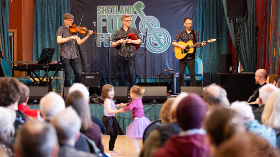 Shetland Folk Festival 2025: Andy May Trio