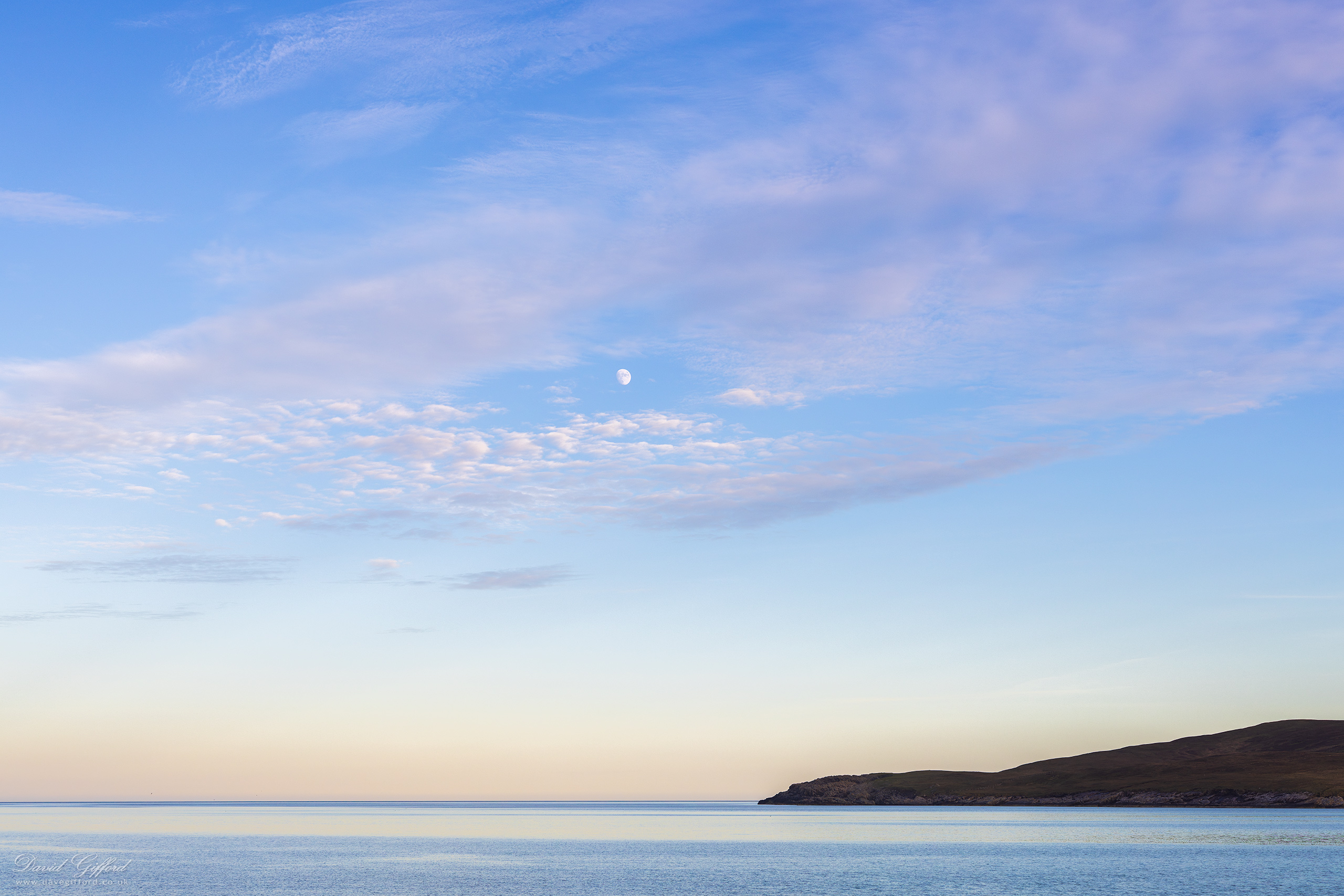 Photo: Gulberwick to the Moon